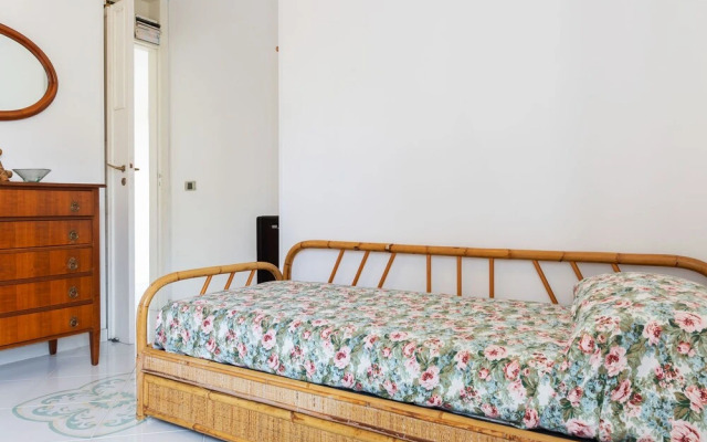 Simple Apartment in Massa Lubrense With Terrace