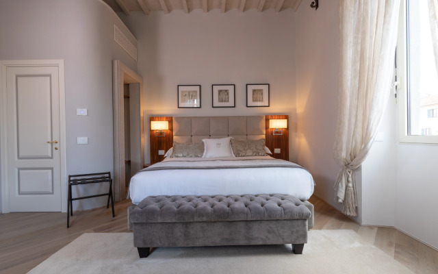 Donati Luxury Tower Suites