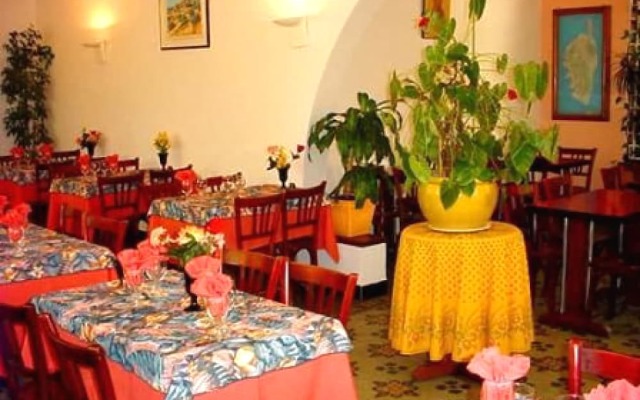 Hotel Restaurant La Chataigneraie