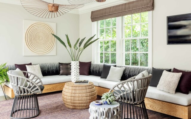 The Richard, The Edgartown Collection