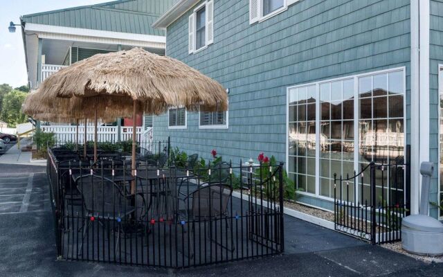 Atlantic Shores Inn and Suites