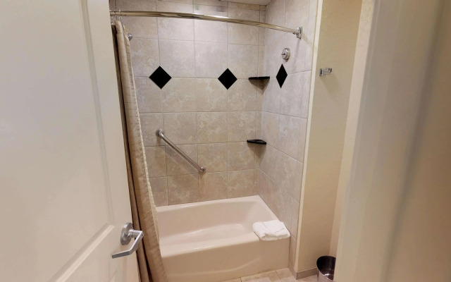 Eden Resort and Suites, BW Premier Collection