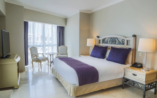Sandos Cancún All Inclusive - Adults Only