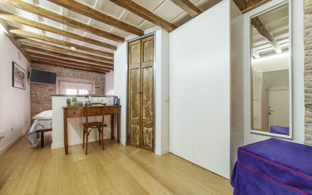 Largo di Torre Argentina Cozy Studio