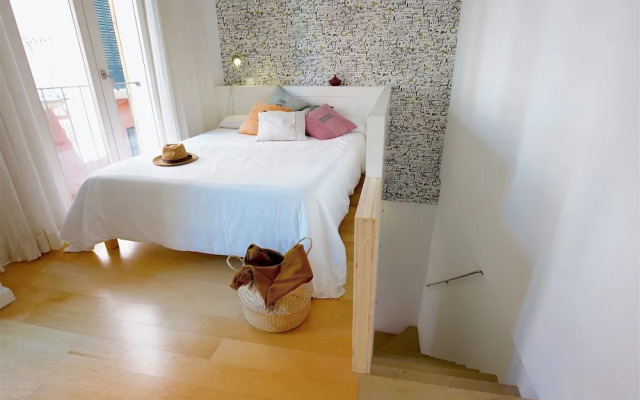 Apartamentos Montmari