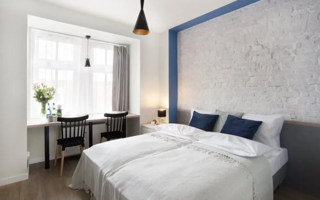 7 continents by DreamInn