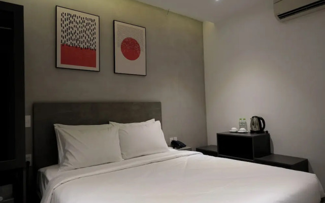 Nicecy Hotel - 218 Le Thanh Ton Street