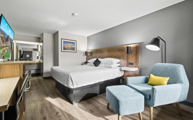 Red Lion Inn & Suites Deschutes River Bend