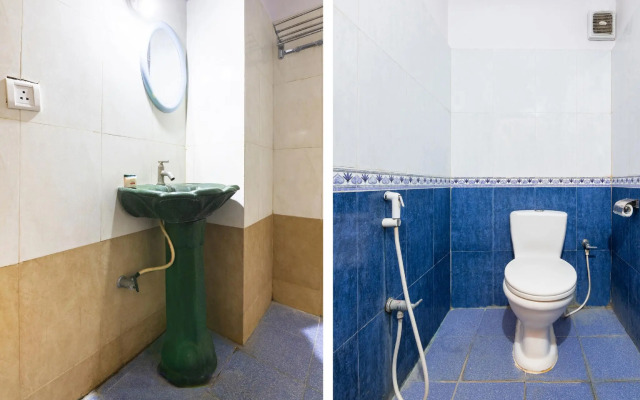 OYO 6889 Elite Deluxe Rooms