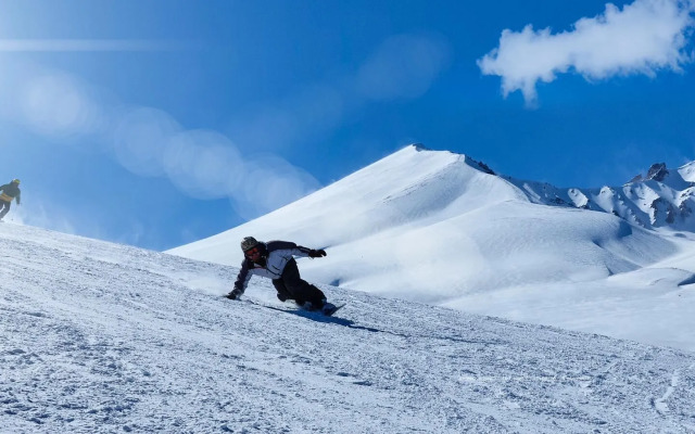 Magna Pivot Hotel - Boutique Class