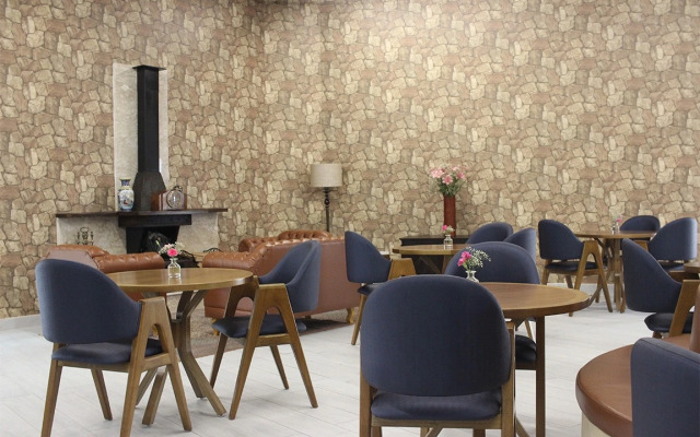 Bristol Villaggio Rosa Arujá