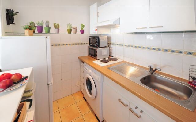 Blue Lagon Five Stars Holiday House
