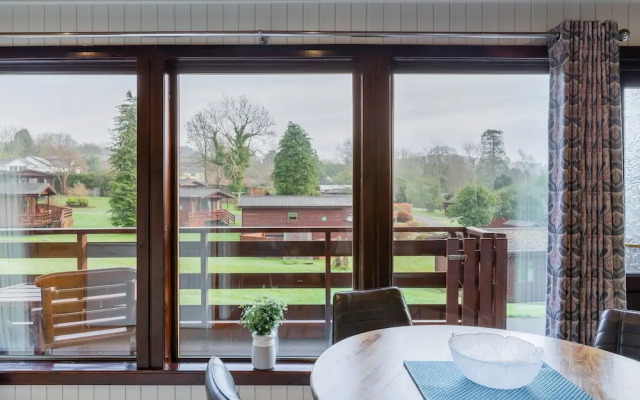 Birch 14 With Hot Tub, Newton Stewart
