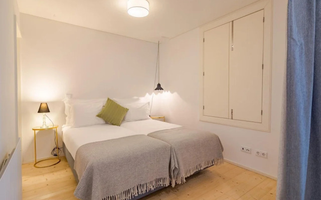 Youropo - Taipas 6 in Oporto