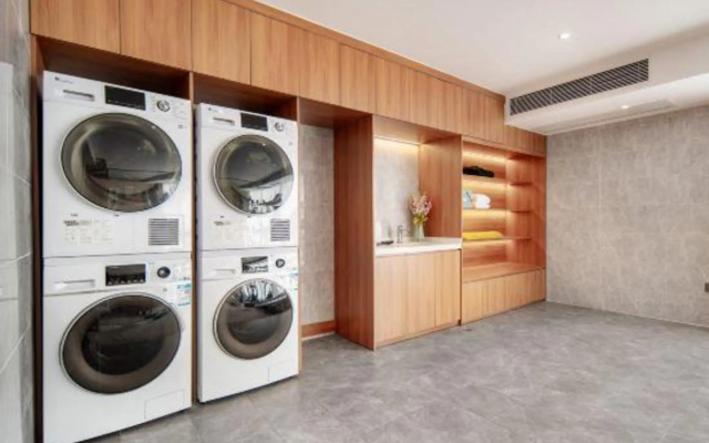 Yayuan Longjing Hotel