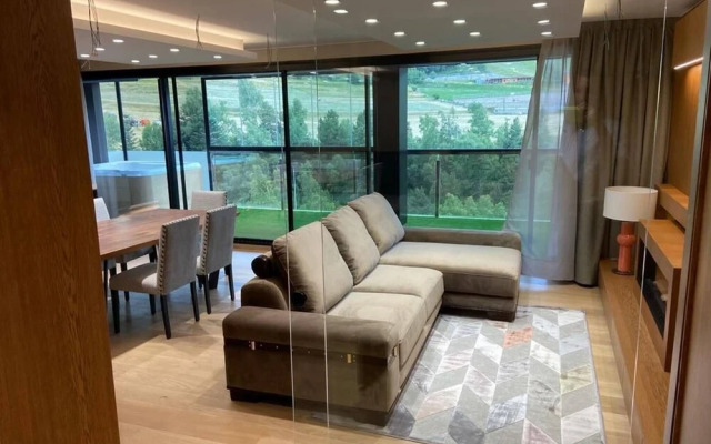 Llac Blau Luxury Apartment With Jacuzzi