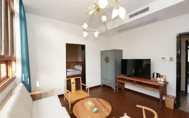 Taohuayuan Hotel