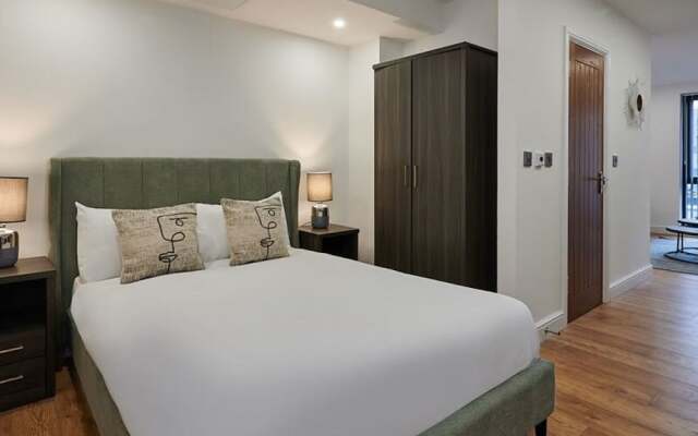 Host & Stay Standard Room, Sevenstay Apartments