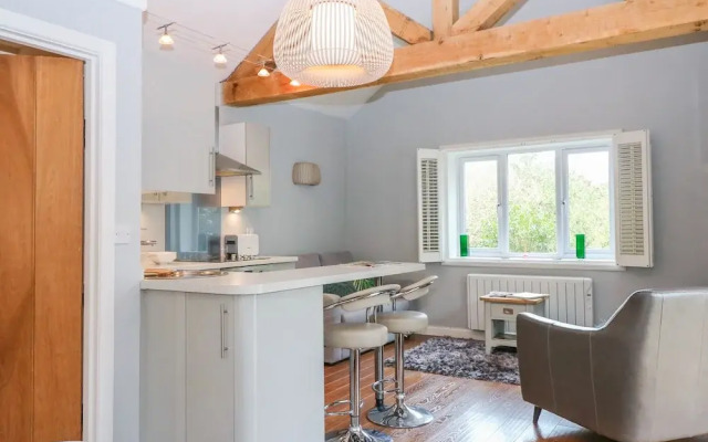 Larks Lodge