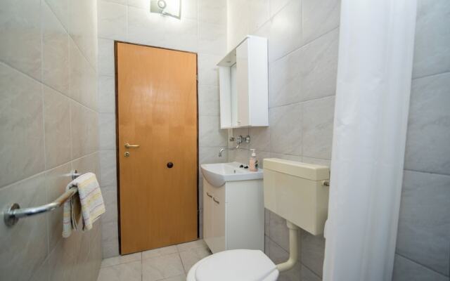 Apartments Pinija -
