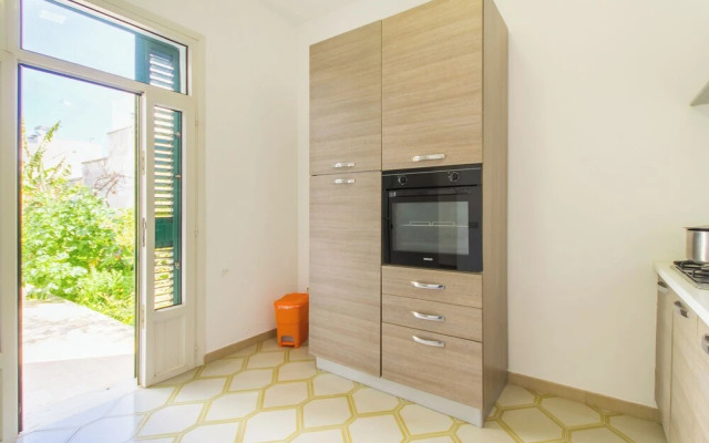 Casa del Mare with garden near the beach