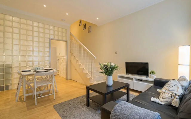 2 Bed Grassmarket Apartment