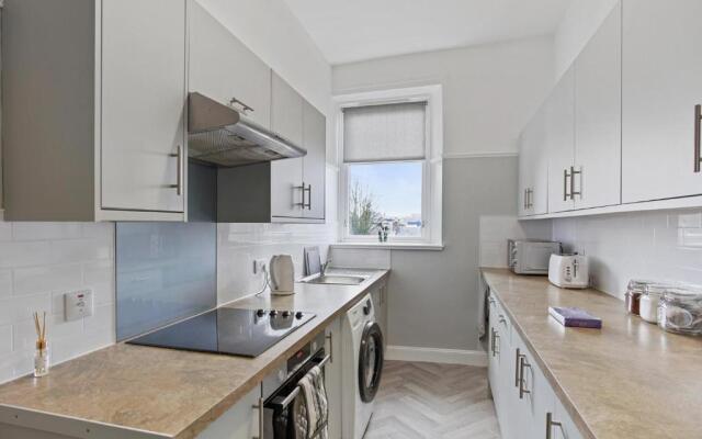 Lovely 3 bedroom apartment in Aberdeen Centre