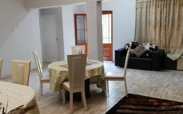 Green On Minni Guest House