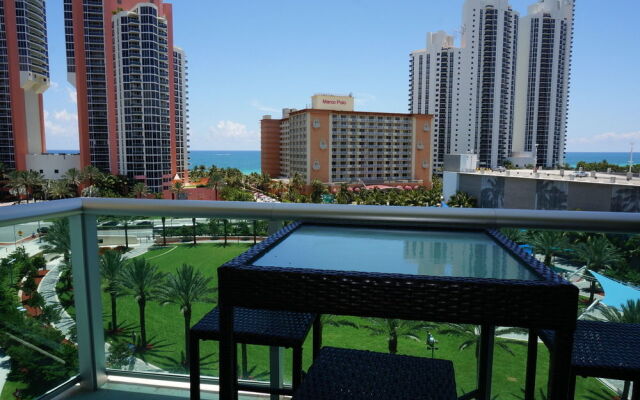 Amazing Condo 3 min to the Beach