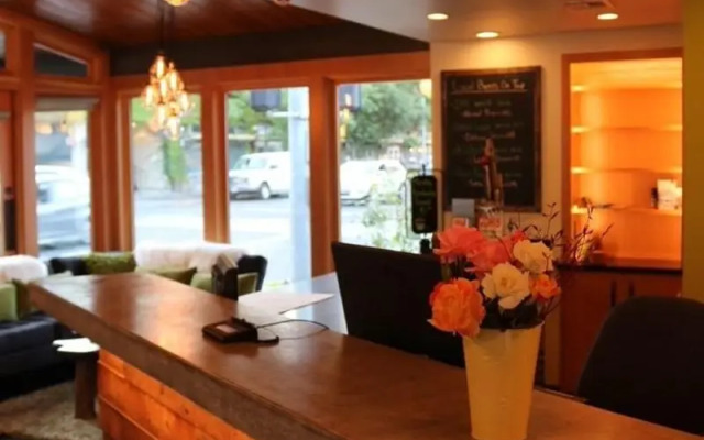 Timbers Inn