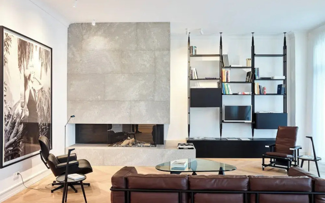Townhouse by THE QVEST