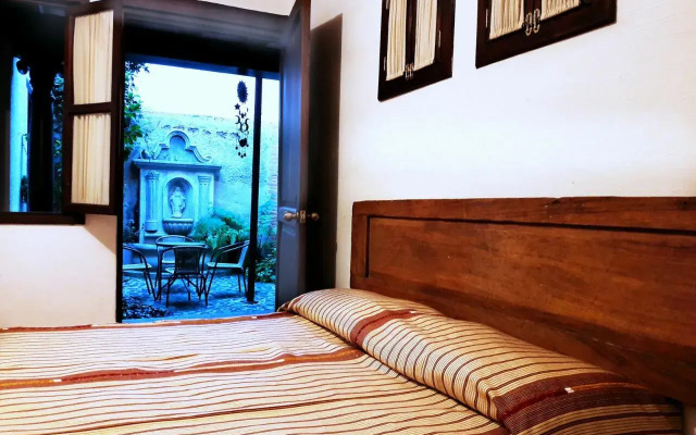 Hostal Casa Del Artista & Galeria