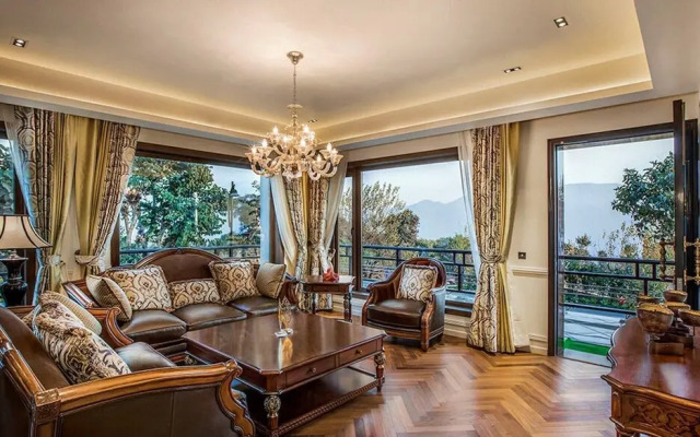 A Majestic Luxurious Rajasi Villa Overlooking The Ganges by Wanderlust