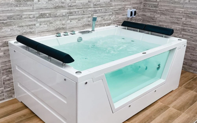 GLOBALSTAY. Unique 4BR Penthouse. Private Outdoor Jacuzzi, BBQ