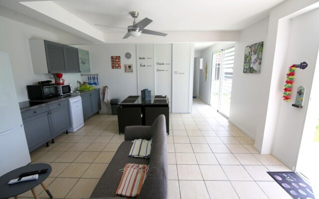 House With 2 Bedrooms in Les Trois-îlets, With Enclosed Garden and Wif