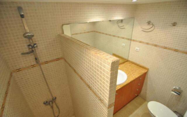 RNET - Port Estrella - 18 Roses Costa Brava