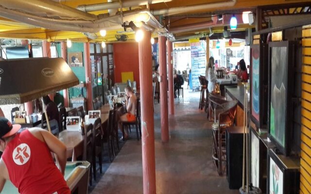 Jaya Hostel & Guesthouse