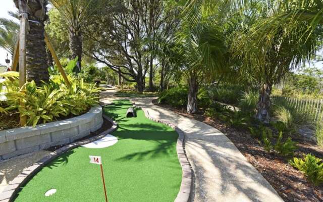 Festival Resort Five-bedroom