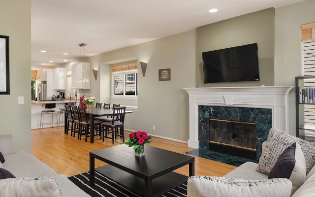 Seattle Vacation Home: The Vineyard