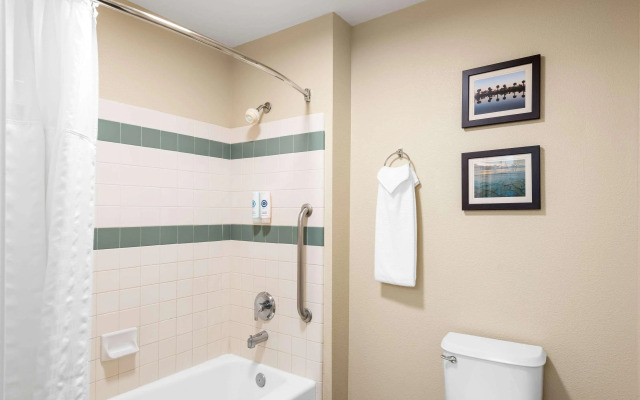 Comfort Inn & Suites El Centro I - 8