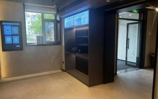 Beijing Zhongguancun Renmin University subway Station Light House Hotel