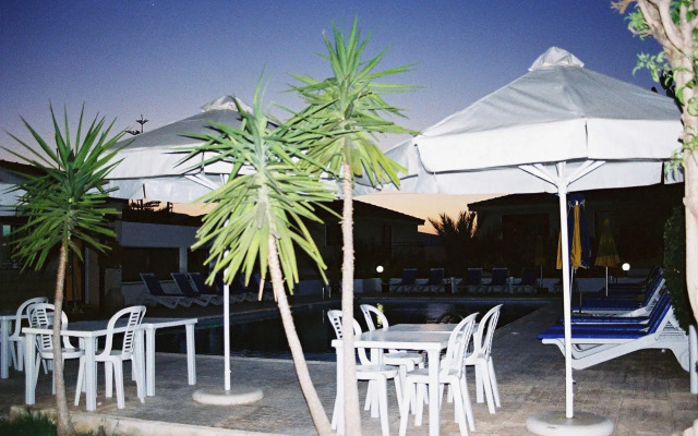 Tavros Hotel Apartments