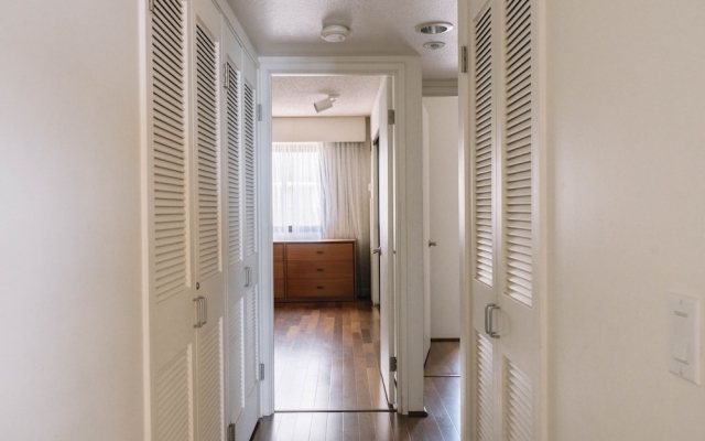 Waikiki Beach Tower 1104 2 Bedroom Condo by Redawning