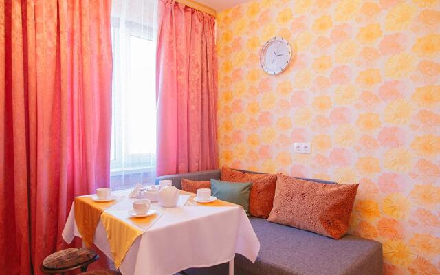 Пять Звёзд в Советском 9/1