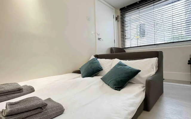 Remarkable 1-bed House in London