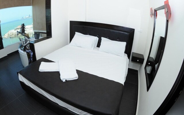 Bay 183 Hotel
