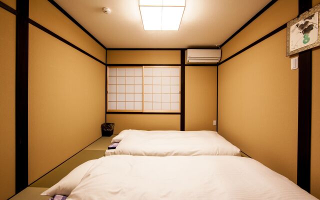 Miro Shichijo Hanabatakecho Tei