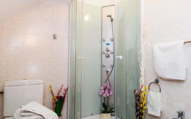 9 Suites Residence