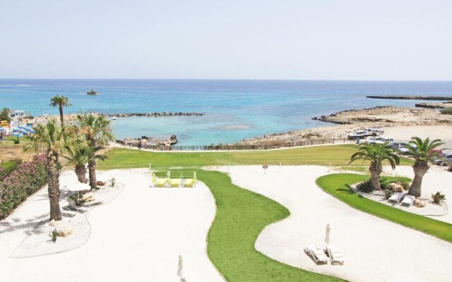 Dion Protaras in Protaras