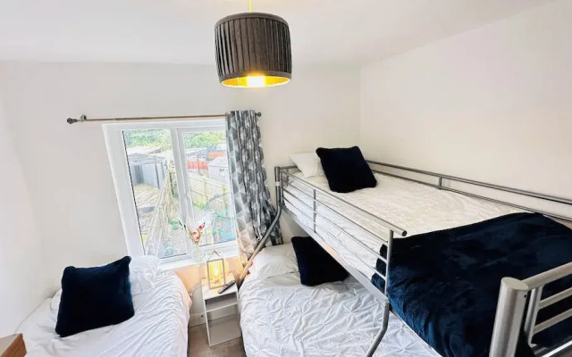 Pengam House
